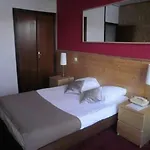Le Grand De 3* Besse-et-Saint-Anastaise