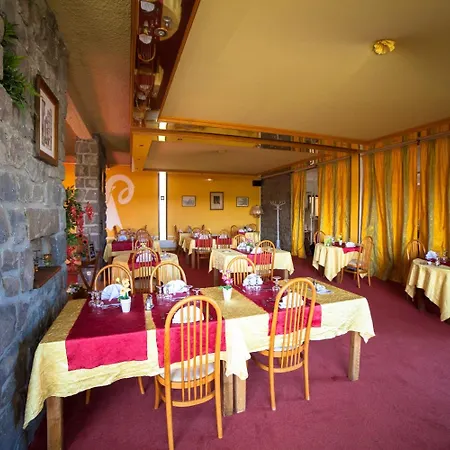 Le Grand De 3*