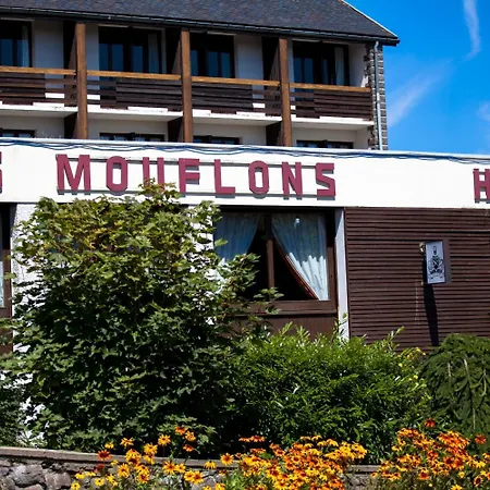 Le Grand De 3* Бес-э-Сент-Анастез