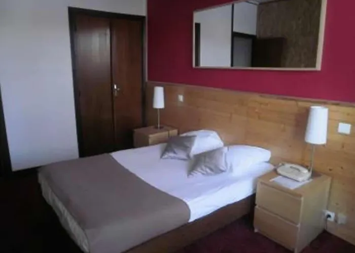 Le Grand De 3* Бес-э-Сент-Анастез