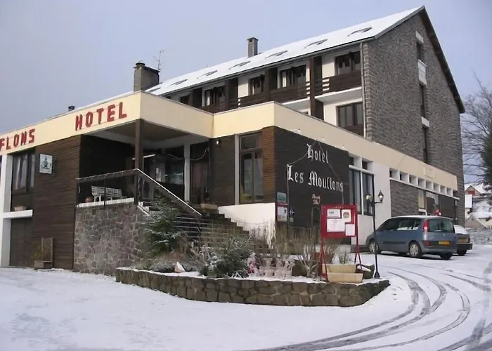 Отель Le Grand De Бес-э-Сент-Анастез