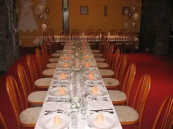 Отель Le Grand De Бес-э-Сент-Анастез