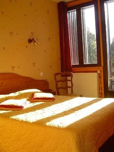 Отель Le Grand De 3*