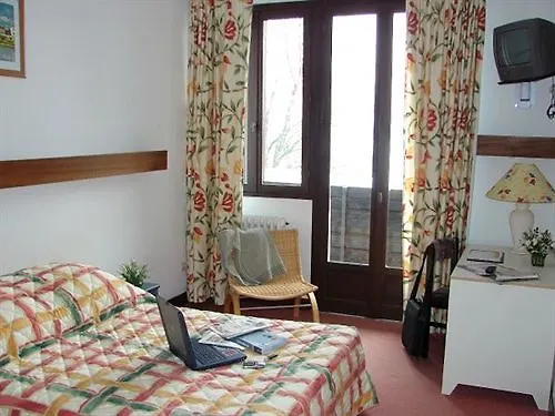 Le Grand De 3* Бес-э-Сент-Анастез